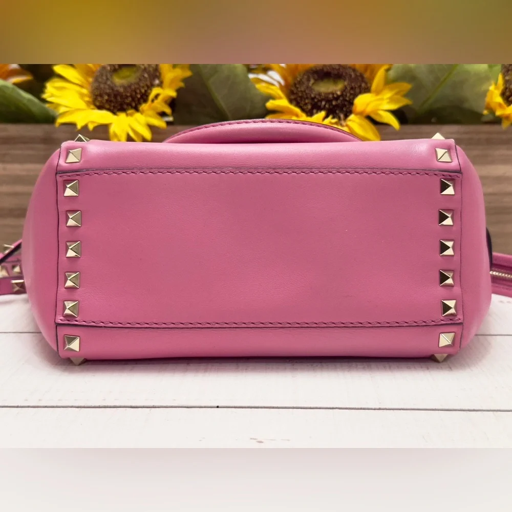 Pink Valentino Garavani Small Leather Rockstud Tote - Picture 3 of 15